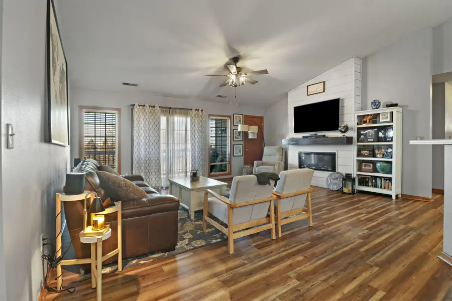 7017 53rd St, Kenosha, WI 53144 - Image #3