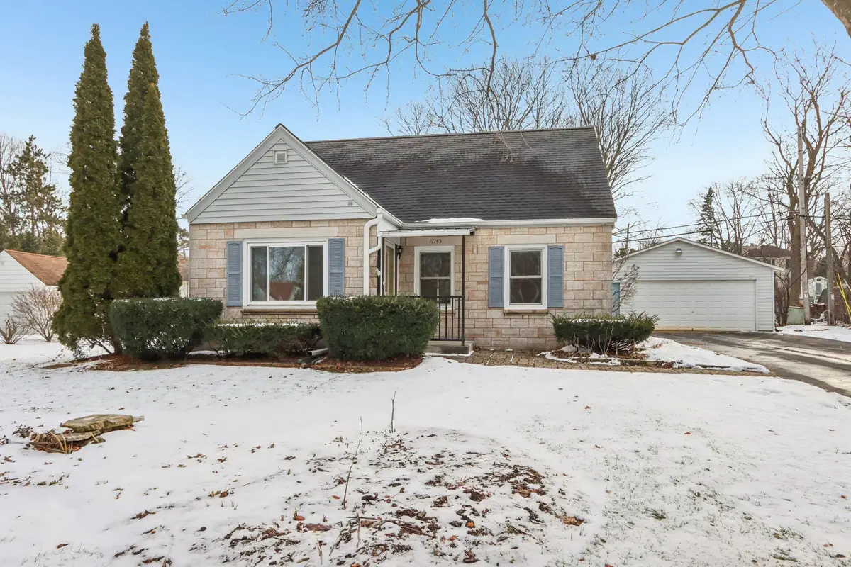 17145 Judith Ln, Brookfield, WI 53005 - Image #1