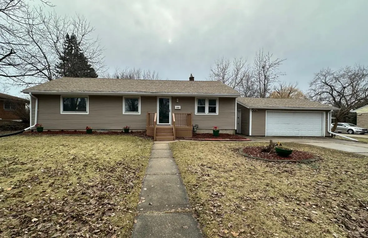 1509 W Ramsey Ave, Milwaukee, WI 53221 - Image #1