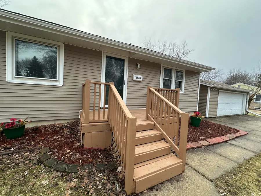 1509 W Ramsey Ave, Milwaukee, WI 53221 - Image #2