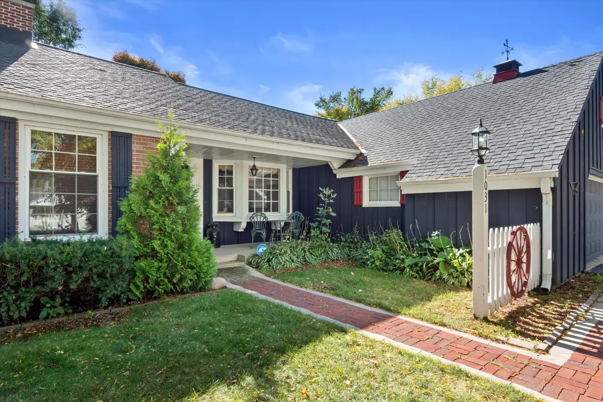 1031 W Bender Rd, Glendale, WI 53217 - Image #1