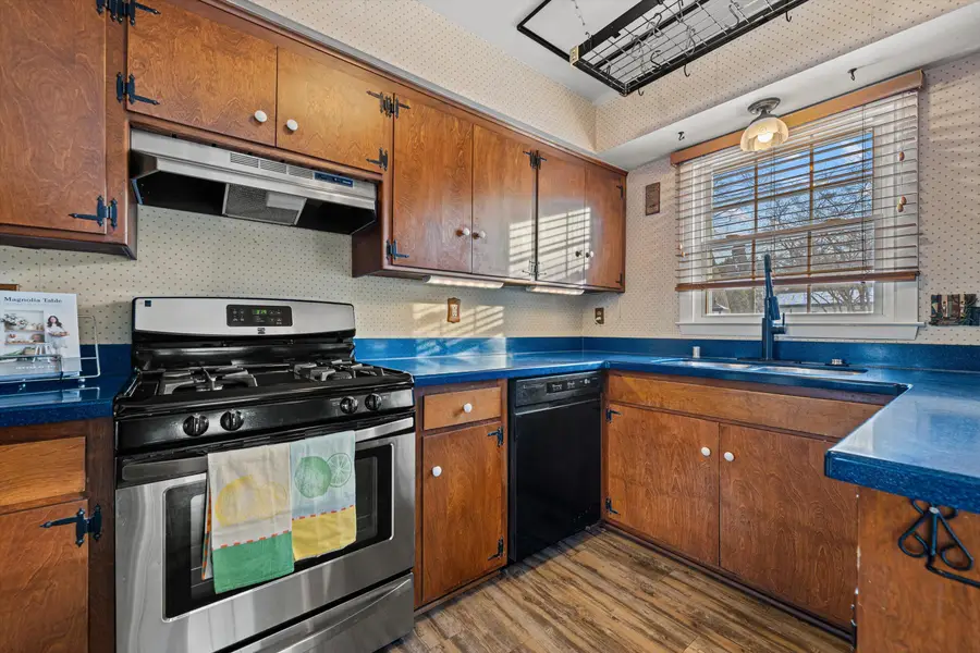 1031 W Bender Rd, Glendale, WI 53217 - Image #3