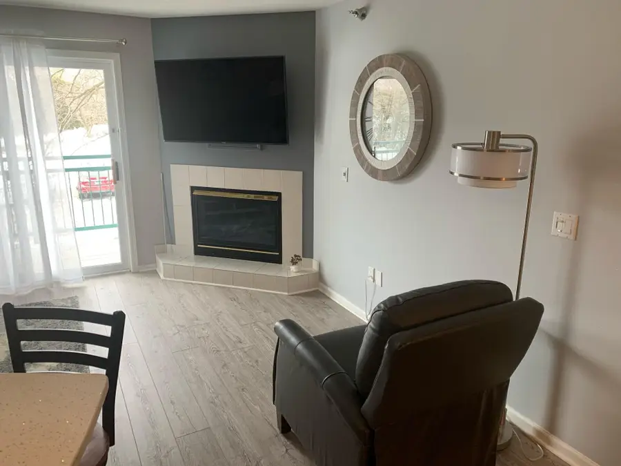 111 Center St, Lake Geneva, WI 53147 - Image #2