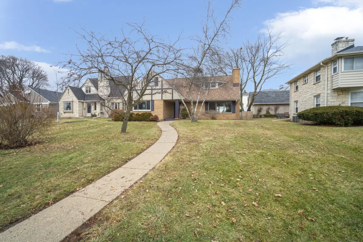 2020 Menomonee River Pkwy, Wauwatosa, WI 53226 - Image #1