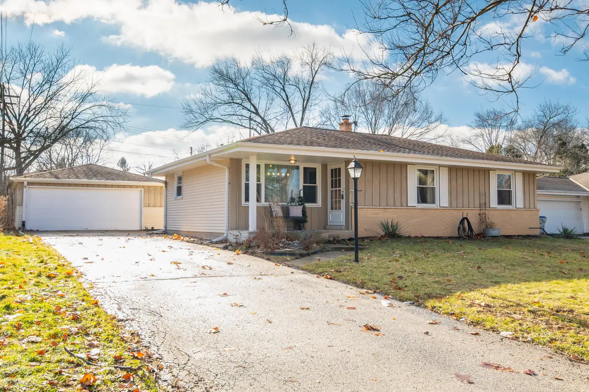 11915 W Rio St, Milwaukee, WI 53225 - Image #1