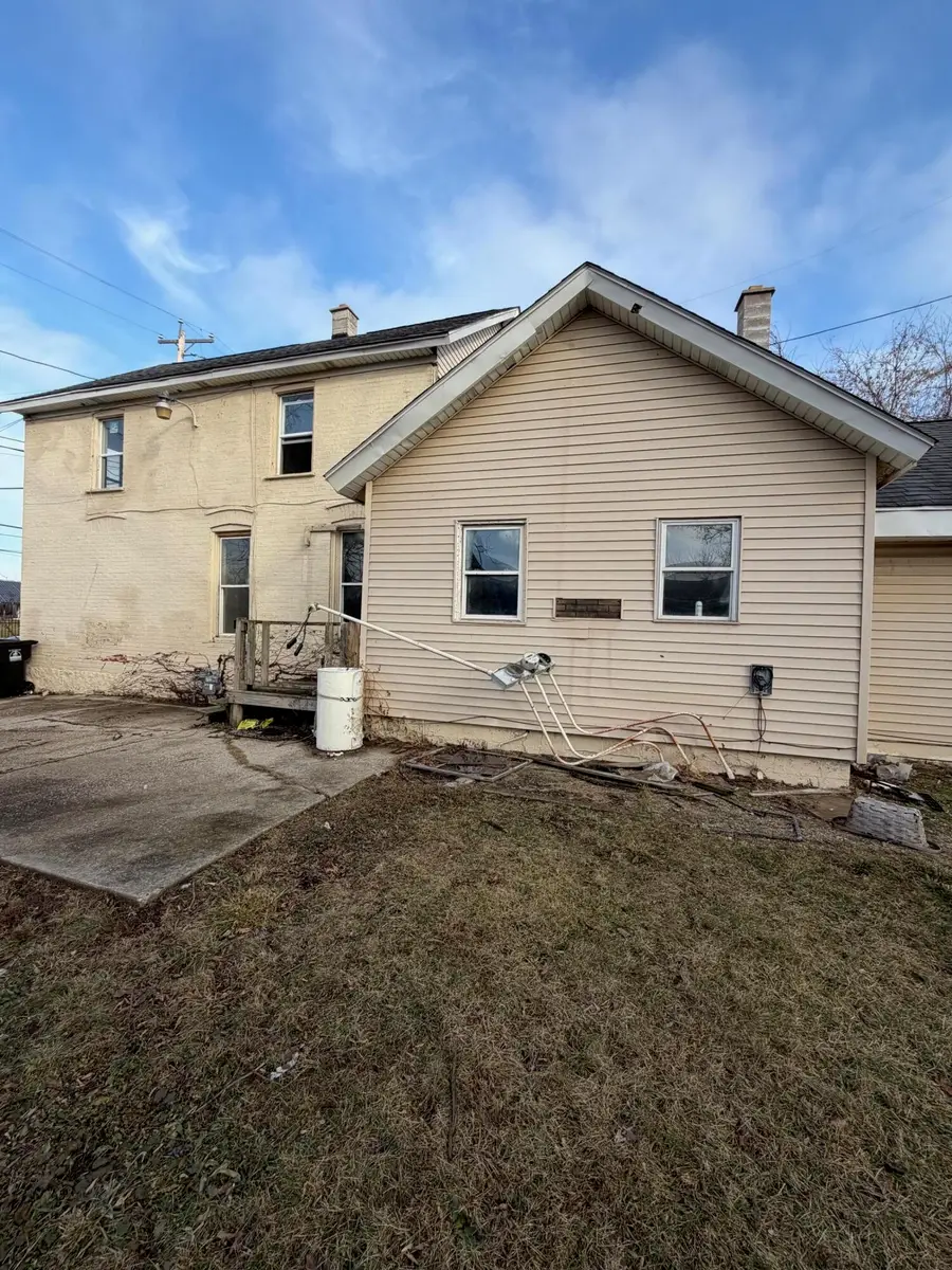 813 9th St, Racine, WI 53403 - Image #2