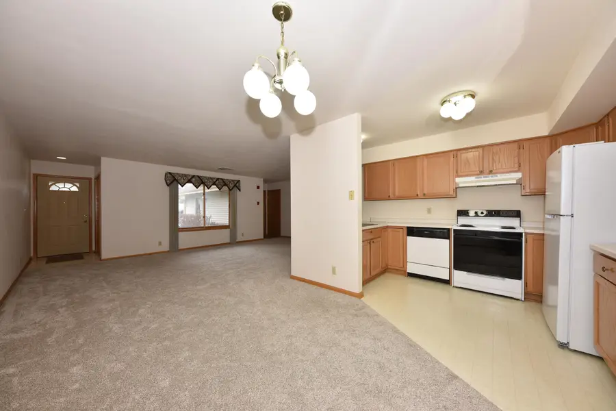 2116 Woodburn Rd, Waukesha, WI 53186 - Image #3