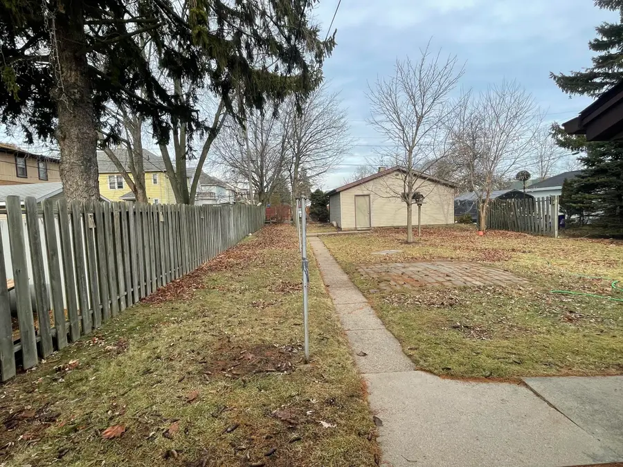 1424 Mehrtens Ave, Sheboygan, WI 53081 - Image #2