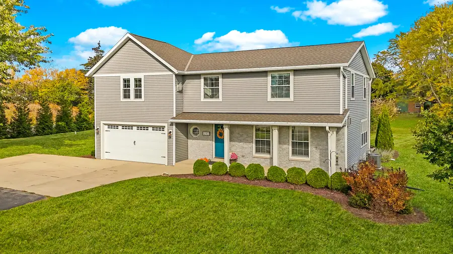 12312 W Donges Bay Rd, Mequon, WI 53097 - Image #2