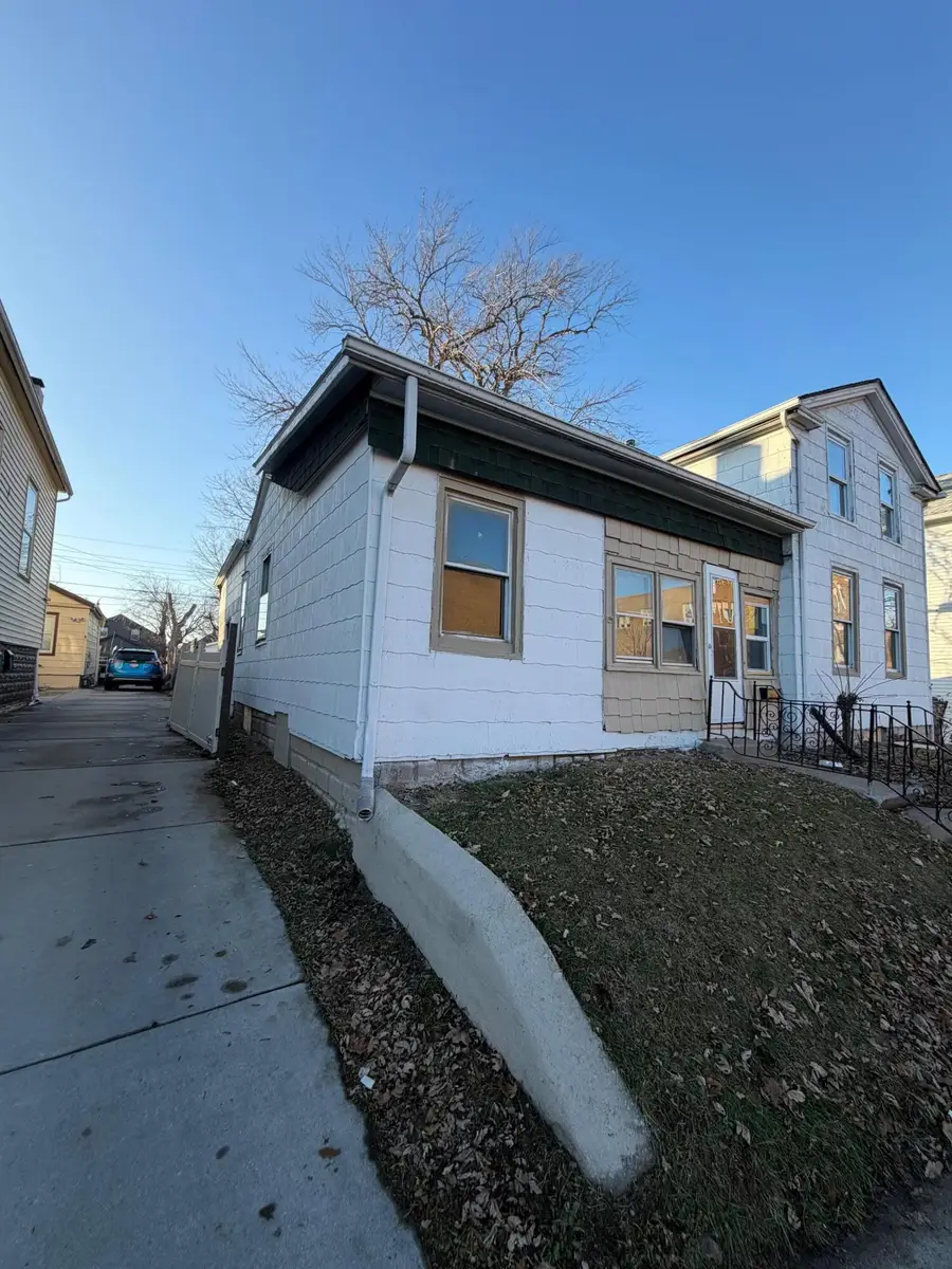 1230 Villa St, Racine, WI 53403 - Image #2