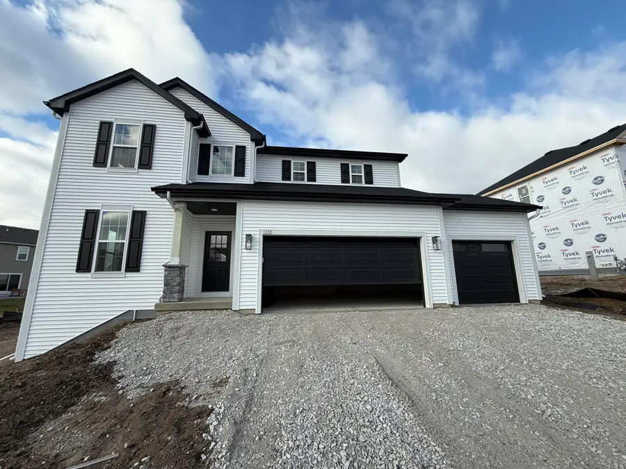 1372 Macgregor Rd, Oconomowoc, WI 53066 - Image #2