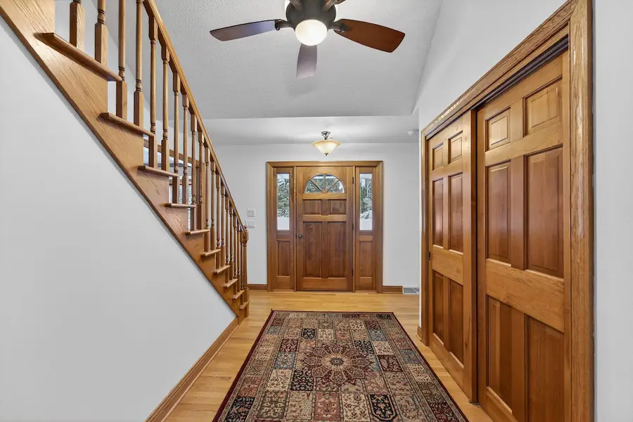 1717 Ernst Dr, Hartford, WI 53027 - Image #2