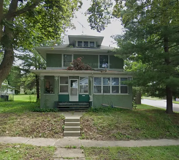 401 N Hubbard St, Horicon, WI 53032