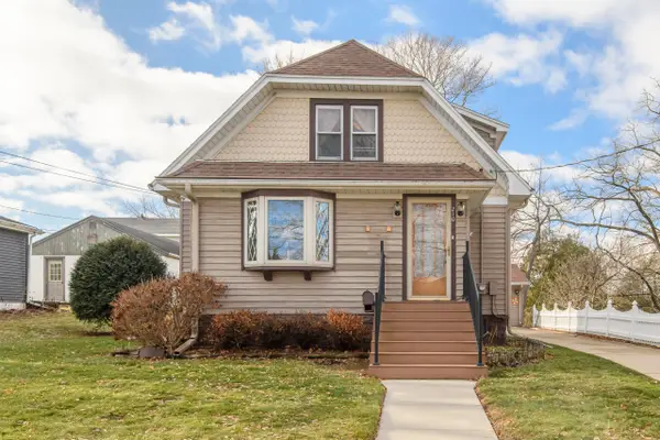 210 Chestnut St, Horicon, WI 53032