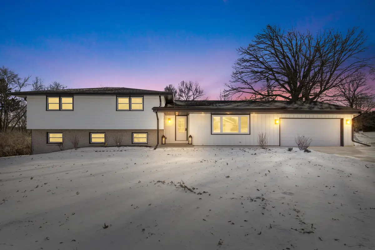 15225 Heather Hill Dr, Brookfield, WI 53005 - Image #1