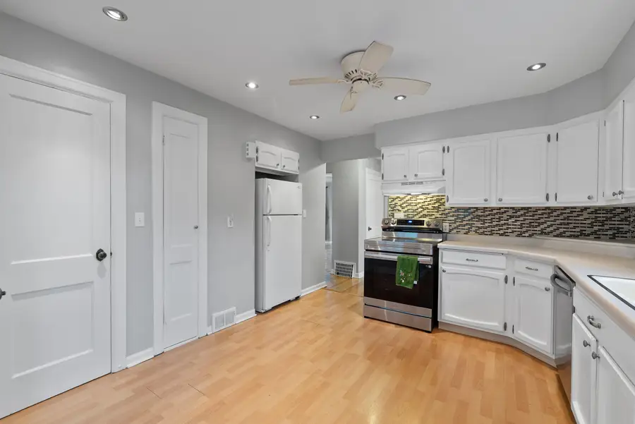 7561 W Beloit Rd, West Allis, WI 53219 - Image #3