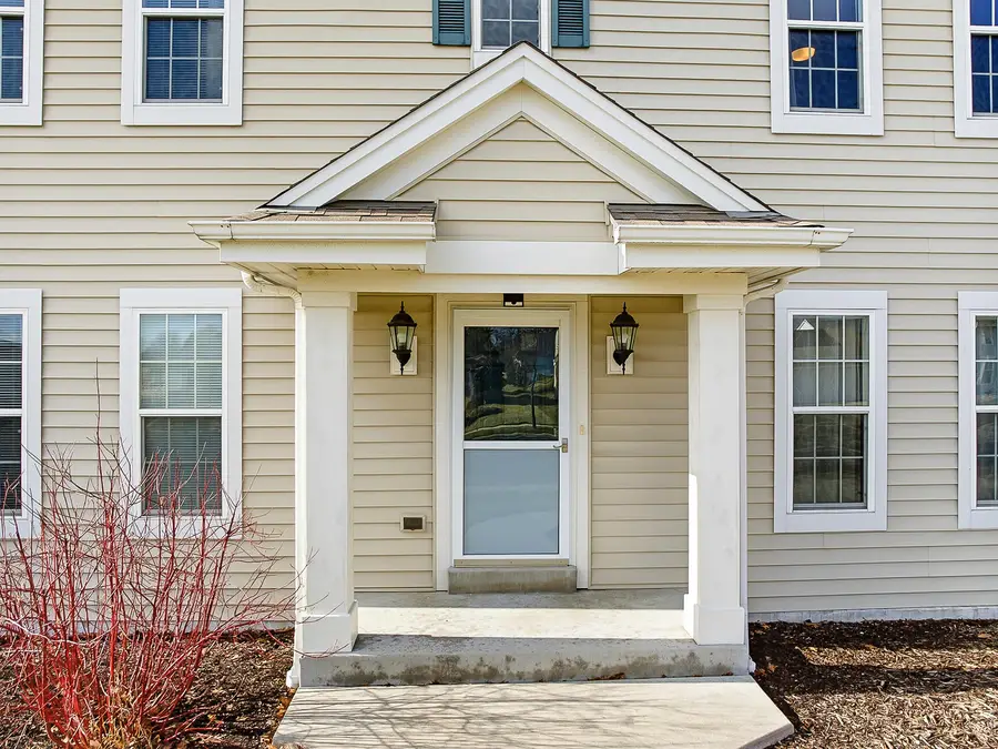 706 Bridlewood Ln, Watertown, WI 53094 - Image #2