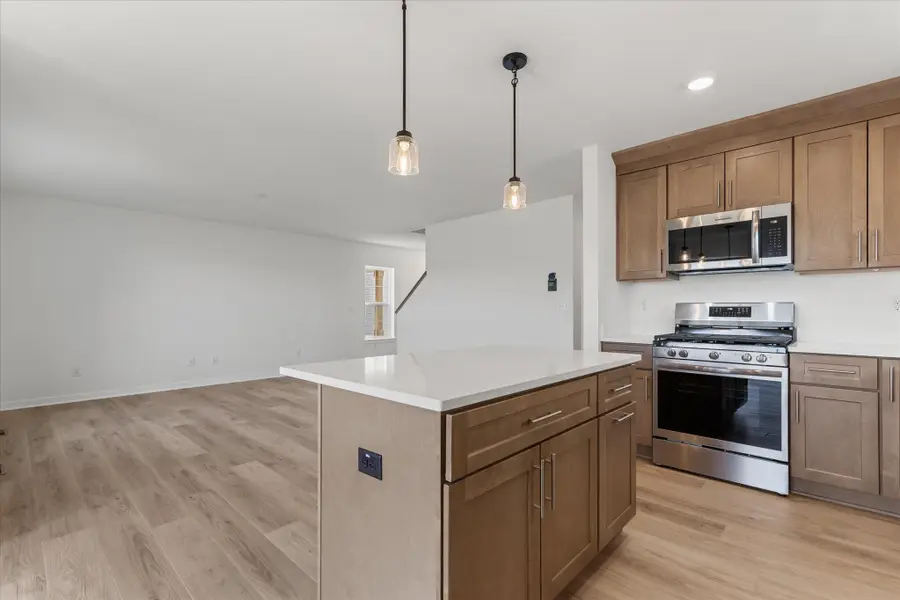 619 Belmont Dr, Watertown, WI 53094 - #3