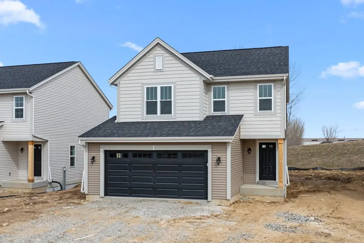 615 Belmont Dr, Watertown, WI 53094 - #1