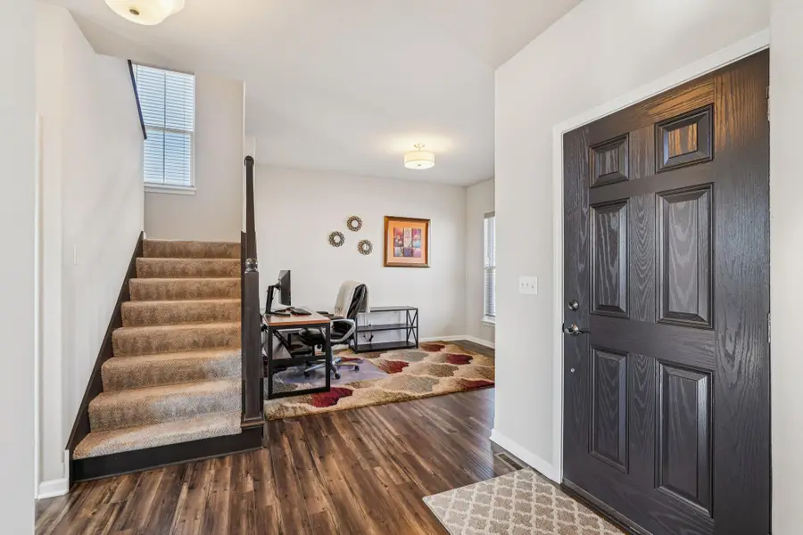 1819 Windrush Dr, Grafton, WI 53024 - Image #3