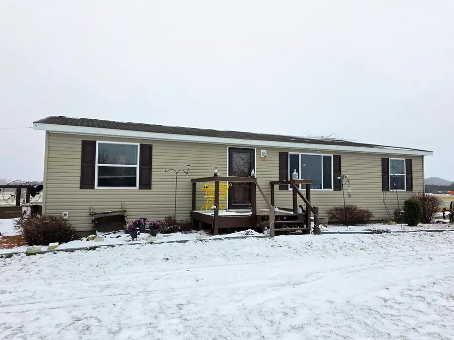 31201 Nova Ave, Glendale, WI 54638 - Image #2