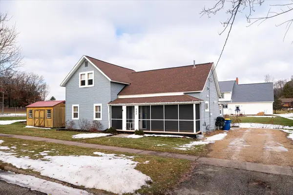 520 W South St, Viroqua, WI 54665