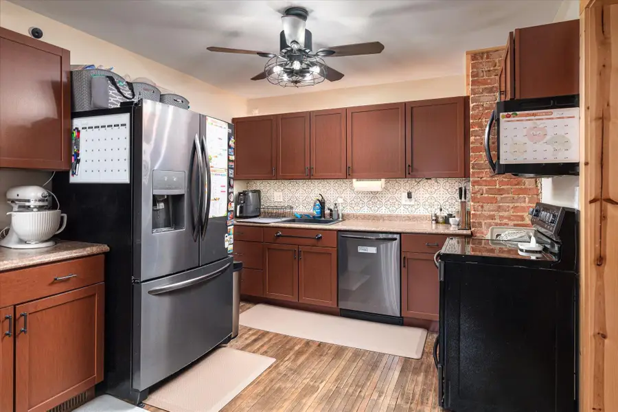 520 W South St, Viroqua, WI 54665 - Image #2