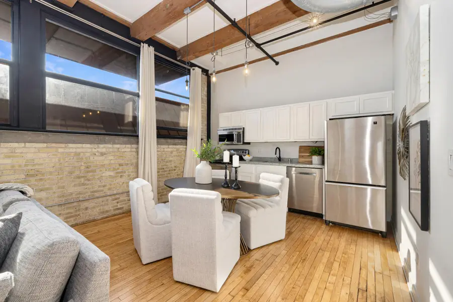 215 W Maple St, Milwaukee, WI 53204 - Image #2