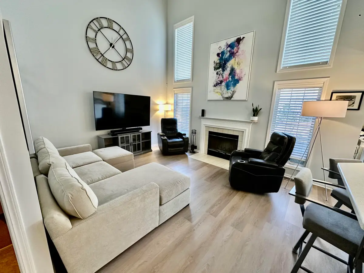 1737 Woodland Dr, Geneva, WI 53147 - Image #1