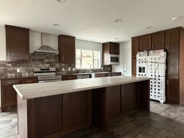 1104 Knower Ave, Hillsboro, WI 54634 - Image #2