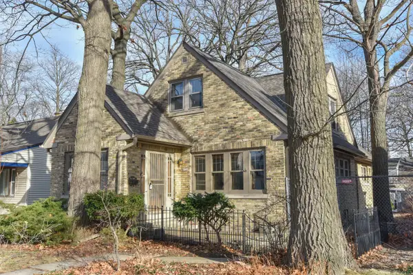 5730 N 35th St, Milwaukee, WI 53209