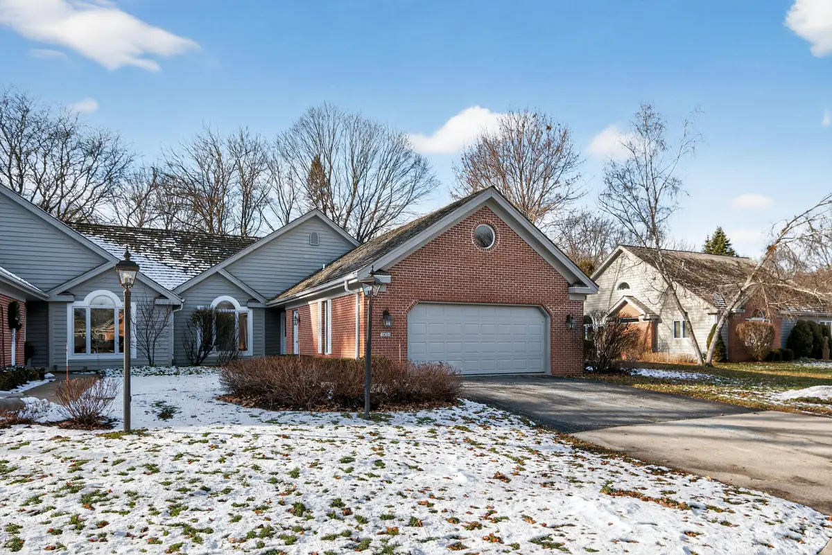 2415 Walnut Grove Ct, Brookfield, WI 53005 - Image #1