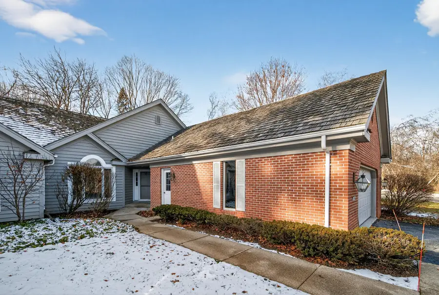 2415 Walnut Grove Ct, Brookfield, WI 53005 - Image #2