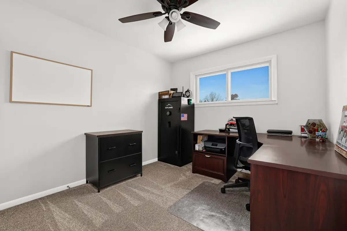 510 Madison St E, Caledonia, MN 55921 - #1