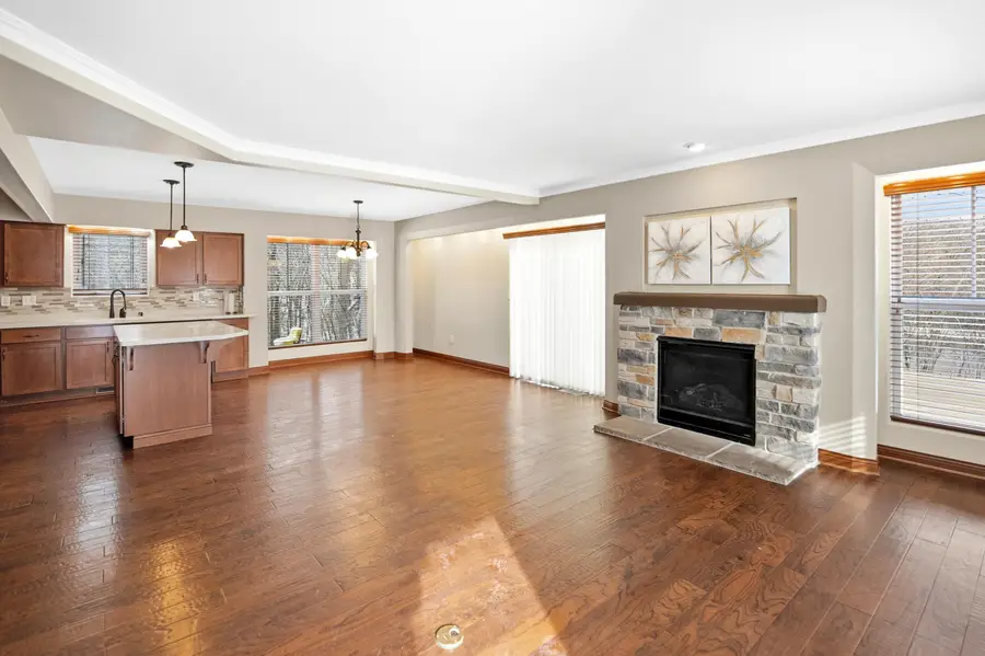 9304 W Mt Zion Dr, Milwaukee, WI 53224 - Image #3