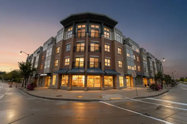 141 Main St, Racine, WI 53403