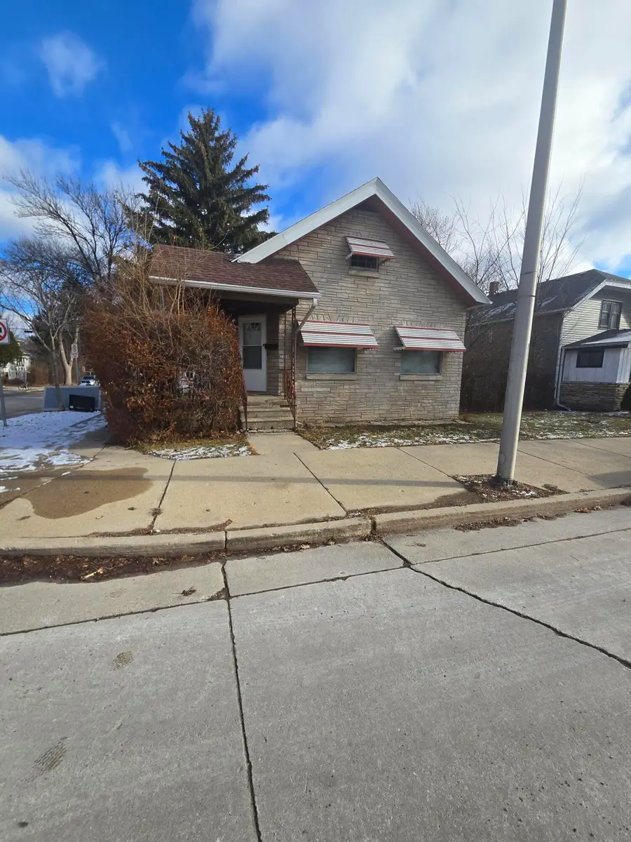 2200 S 84th St, West Allis, WI 53227 - Image #2