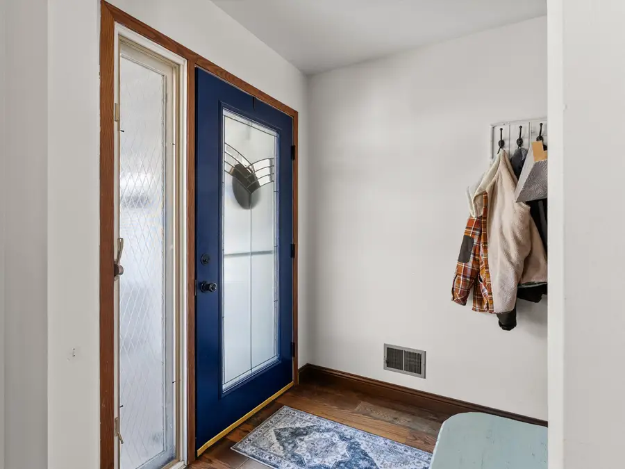 2440 Victoria Dr, Manitowoc Rapids, WI 54220 - Image #3