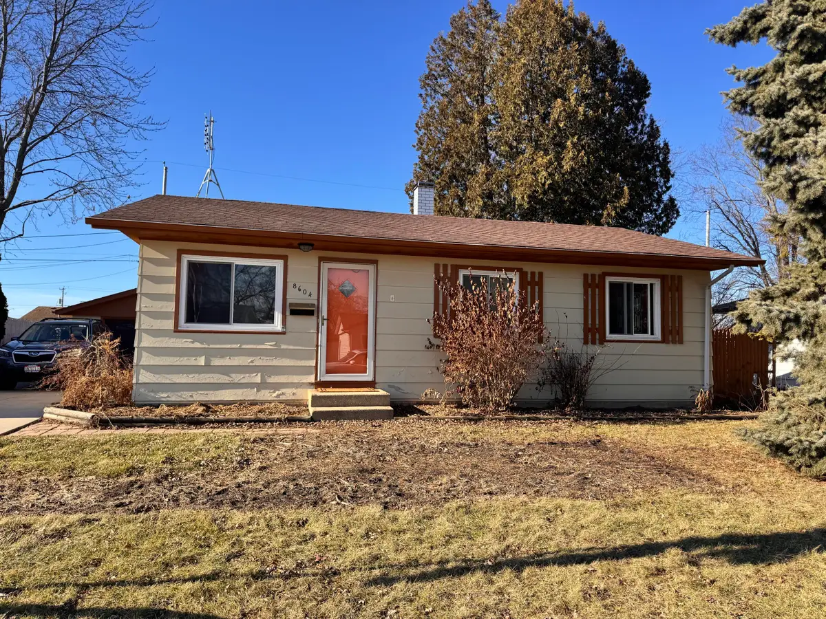 8604 20th Ave, Kenosha, WI 53143 - Image #1