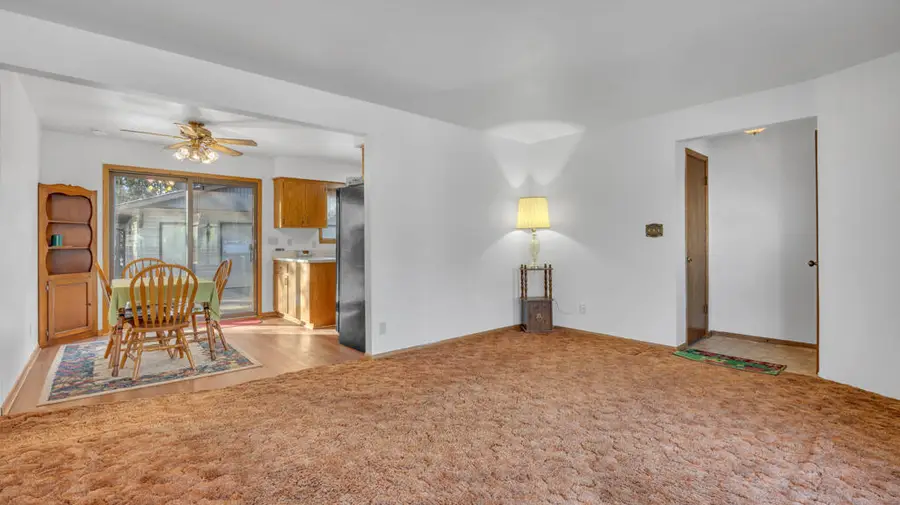 `604 Robin St, West Bend, WI 53090 - Image #3