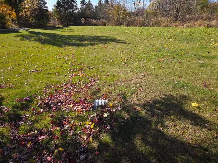 11223 N Westwood Cir, Mequon, WI 53097 - Image #3