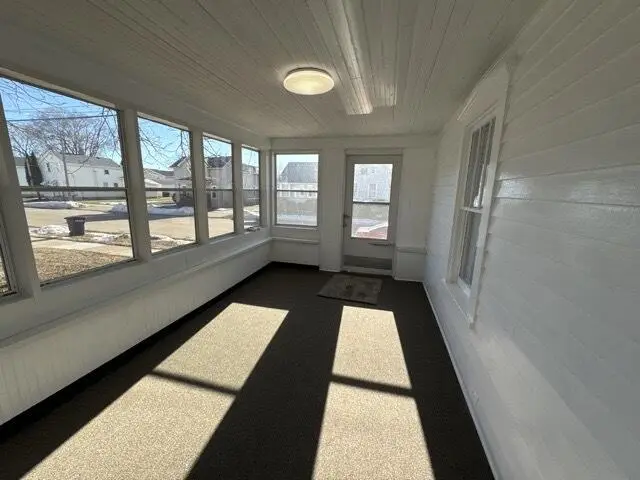 644 644 W 6th Ave, Oshkosh, WI 54902 - Image #2