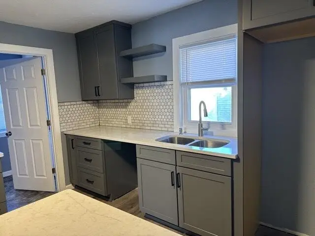 644 644 W 6th Ave, Oshkosh, WI 54902 - Image #3