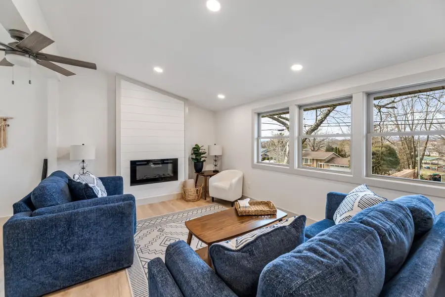 3731 Cliffside Dr, Shelby, WI 54601 - Image #2