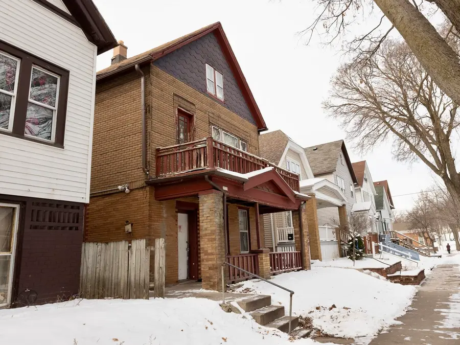 2339 S 9th St, Milwaukee, WI 53215 - Image #2