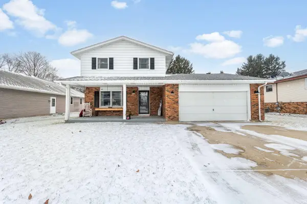 519 Dunford Dr, Burlington, WI 53105