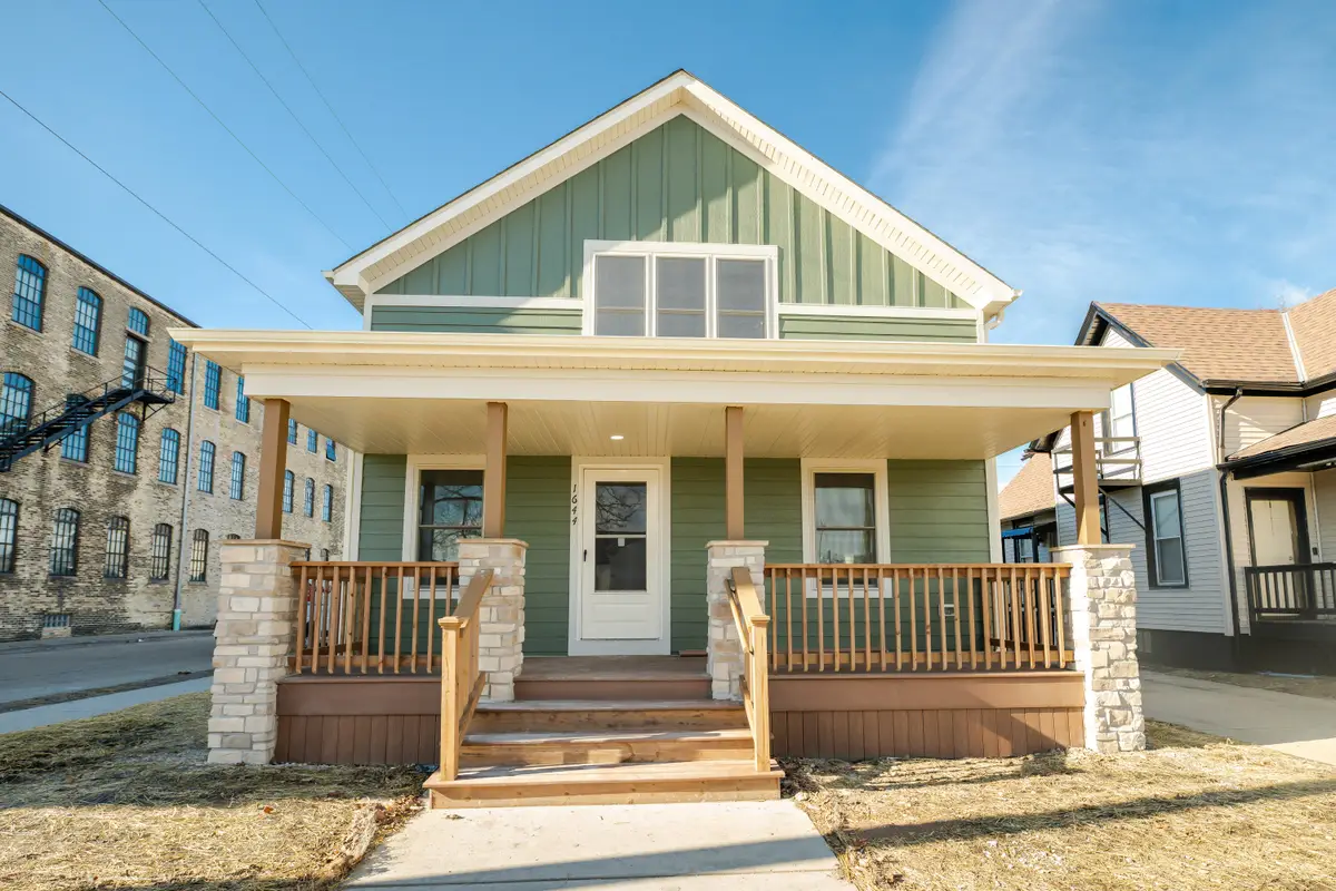 1644 S Memorial Dr, Racine, WI 53403 - Image #1