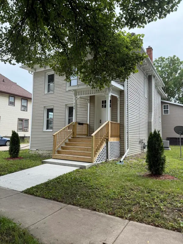 120 E 2nd St, Fond Du Lac, WI 54935