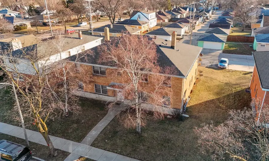 8017 W Hampton Ave, Milwaukee, WI 53218 - Image #2