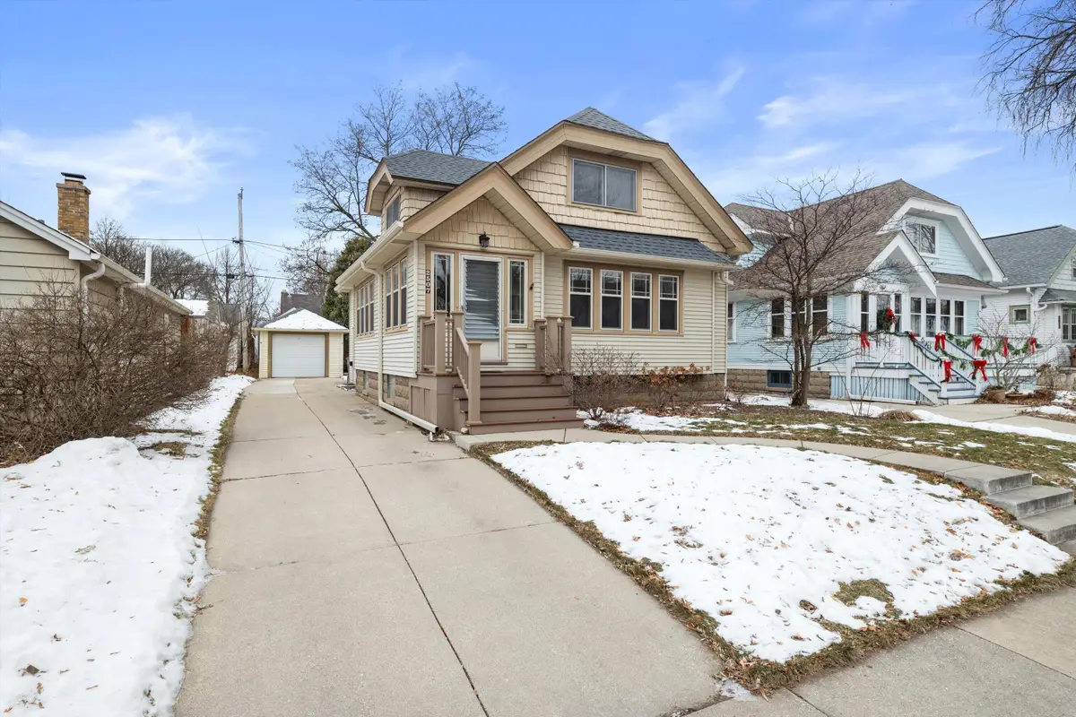 2507 N 70th St, Wauwatosa, WI 53213 - Image #1